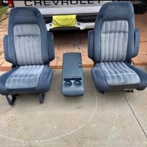 88-94 Chevy Silverado blue bucket seats and console