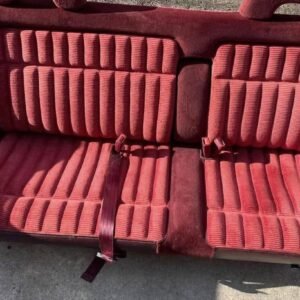 88-94 Obs Chevy & GMC Silverado Red bench seats. In very perfect conditions. 