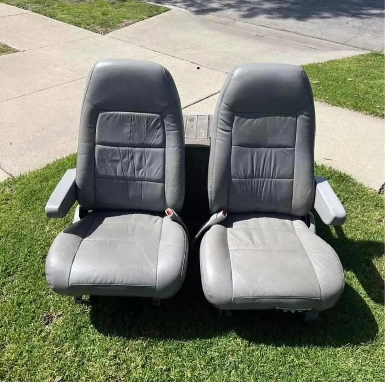 88-94 88-94 Obs Chevy & GMC Silverado gray leather bucket seats